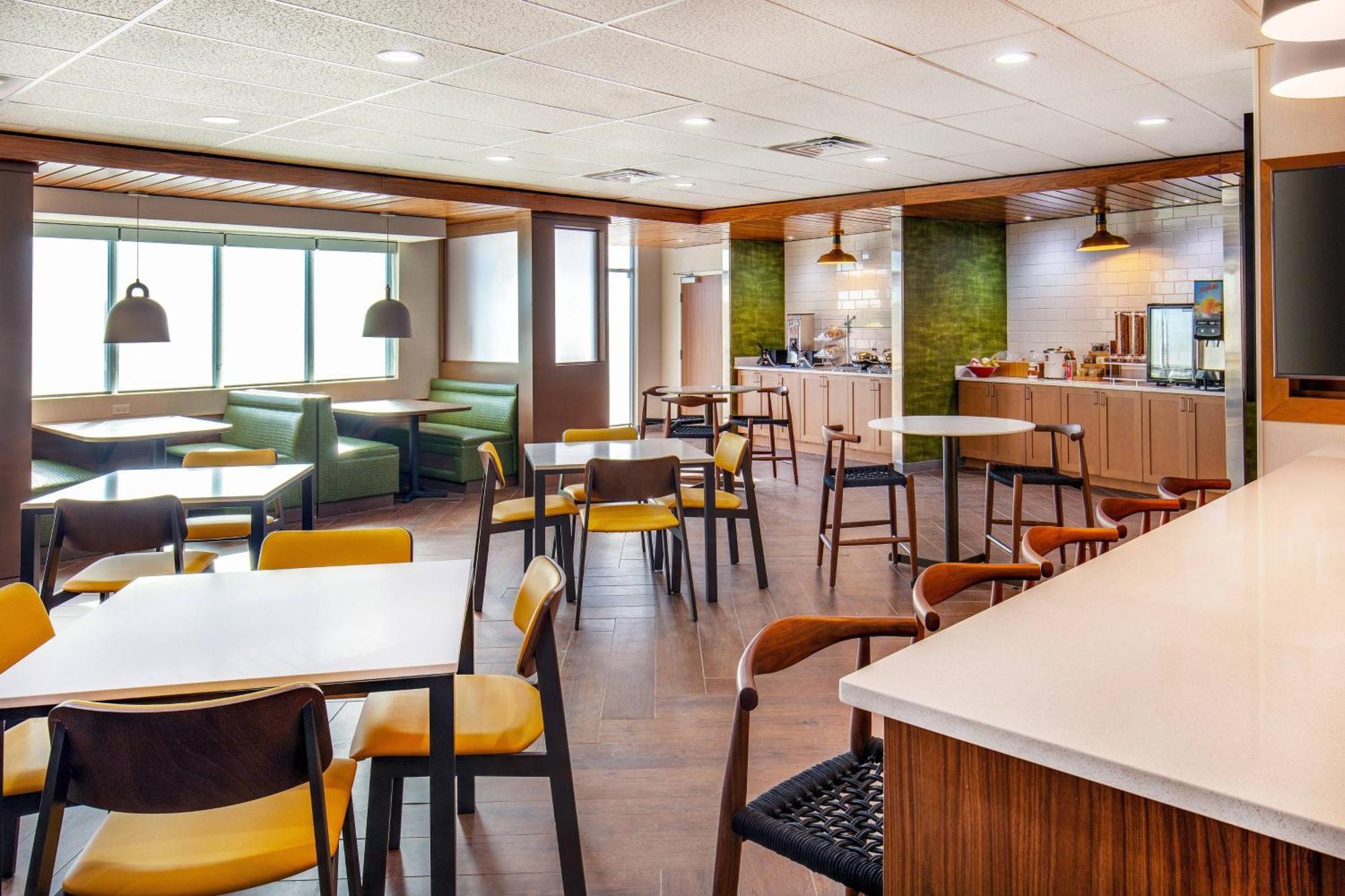 Fairfield Inn & Suites By Marriott Mcpherson Ngoại thất bức ảnh